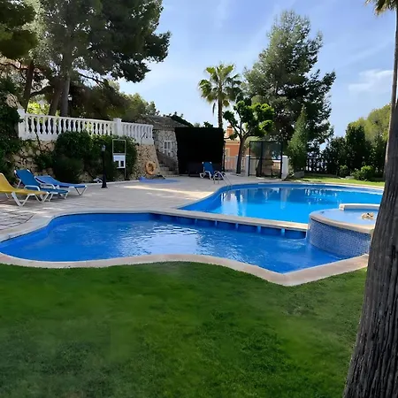 Blue Emi Altea Hills فيلة *